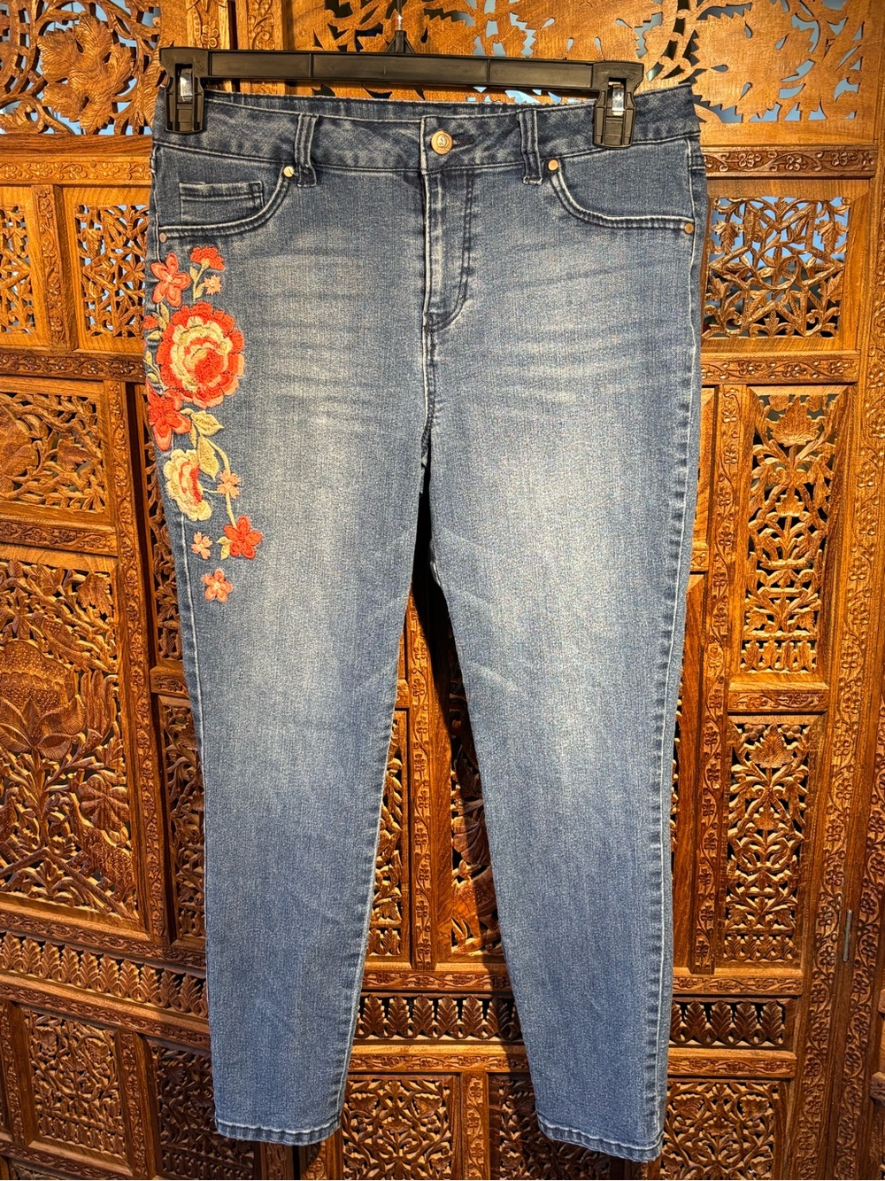D Jeans Blue Women's Embroidered Denim Jeans